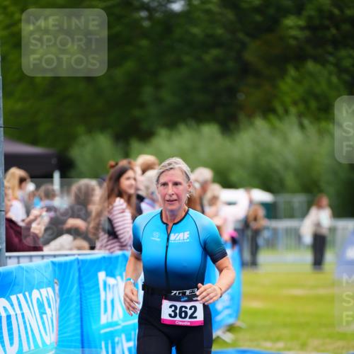 30.08.2026 - Elbe Triathlon Hamburg LAZAROV Photography http://msf.ph/oto/10054554 30.08.2026 10:56:15 Ziel 362 meine-sportfotos.de