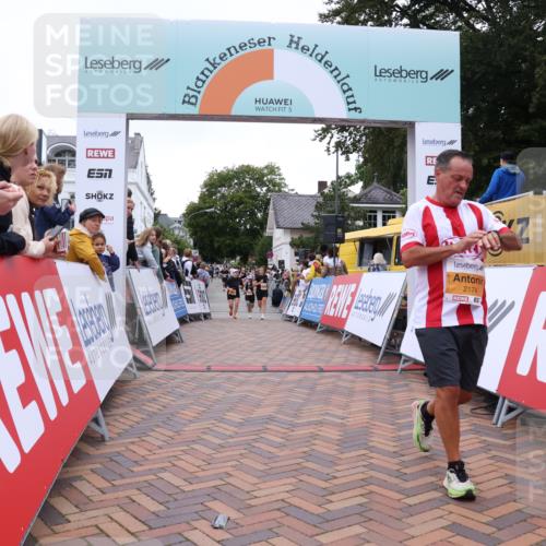 30.08.2026 - Blankeneser Heldenlauf Lena Gebhardt http://msf.ph/oto/10054573 30.08.2026 12:06:23 Ziel 2174, 2429, 4482 meine-sportfotos.de