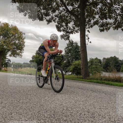 30.08.2026 - Elbe Triathlon Hamburg Michael Burmester http://msf.ph/oto/10054582 30.08.2026 11:07:43 Radfahren 985, 1300, 1364, 1386, 1435, 1438, 1578 meine-sportfotos.de