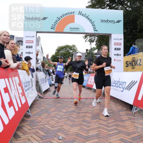 30.08.2026 - Blankeneser Heldenlauf Lena Gebhardt http://msf.ph/oto/10054604 30.08.2026 12:06:28 Ziel 2074, 2174, 2429, 2846, 4169 meine-sportfotos.de