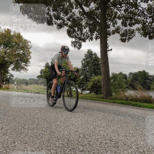 30.08.2026 - Elbe Triathlon Hamburg Michael Burmester http://msf.ph/oto/10054616 30.08.2026 11:08:15 Radfahren 1277, 1310, 1311, 1398, 1410 meine-sportfotos.de