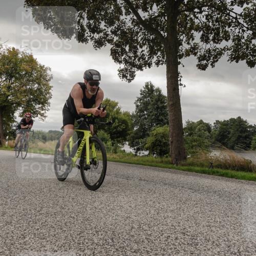 30.08.2026 - Elbe Triathlon Hamburg Michael Burmester http://msf.ph/oto/10054618 30.08.2026 11:08:17 Radfahren 1277, 1310, 1311, 1398 meine-sportfotos.de