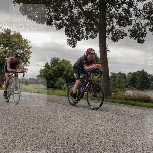 30.08.2026 - Elbe Triathlon Hamburg Michael Burmester http://msf.ph/oto/10054619 30.08.2026 11:08:18 Radfahren 1277, 1310, 1311 meine-sportfotos.de