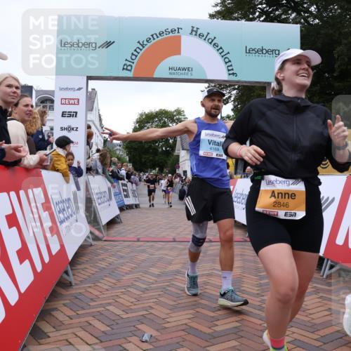 30.08.2026 - Blankeneser Heldenlauf Lena Gebhardt http://msf.ph/oto/10054621 30.08.2026 12:06:30 Ziel 2074, 2429, 2846, 2854, 4169 meine-sportfotos.de