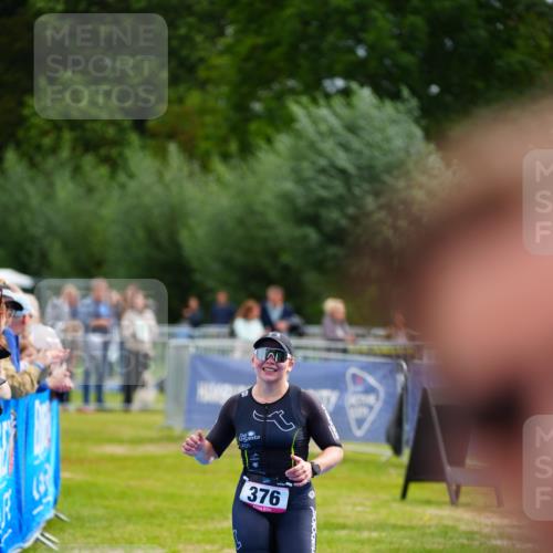 30.08.2026 - Elbe Triathlon Hamburg LAZAROV Photography http://msf.ph/oto/10054647 30.08.2026 10:57:30 Ziel 376 meine-sportfotos.de