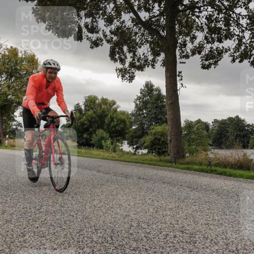 30.08.2026 - Elbe Triathlon Hamburg Michael Burmester http://msf.ph/oto/10054658 30.08.2026 11:09:31 Radfahren 982, 1326, 1446 meine-sportfotos.de