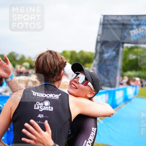 30.08.2026 - Elbe Triathlon Hamburg LAZAROV Photography http://msf.ph/oto/10054667 30.08.2026 10:57:39 Ziel 460 meine-sportfotos.de