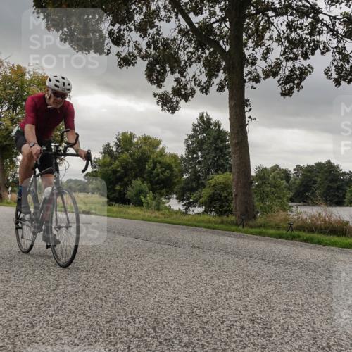 30.08.2026 - Elbe Triathlon Hamburg Michael Burmester http://msf.ph/oto/10054682 30.08.2026 11:10:05 Radfahren 1296, 1324, 1357 meine-sportfotos.de