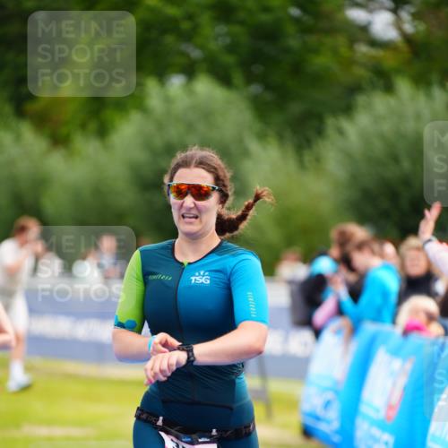 30.08.2026 - Elbe Triathlon Hamburg LAZAROV Photography http://msf.ph/oto/10054694 30.08.2026 10:58:30 Ziel 259, 352 meine-sportfotos.de
