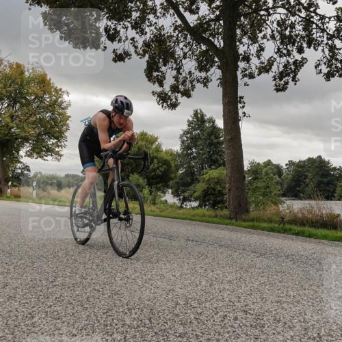 30.08.2026 - Elbe Triathlon Hamburg Michael Burmester http://msf.ph/oto/10054699 30.08.2026 11:10:46 Radfahren 1447, 1452, 1463 meine-sportfotos.de