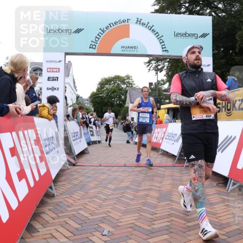 30.08.2026 - Blankeneser Heldenlauf Lena Gebhardt http://msf.ph/oto/10054746 30.08.2026 12:06:46 Ziel 2136, 2370, 2425, 2744, 4072 meine-sportfotos.de