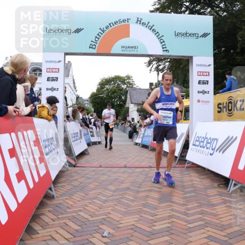 30.08.2026 - Blankeneser Heldenlauf Lena Gebhardt http://msf.ph/oto/10054752 30.08.2026 12:06:47 Ziel 2136, 2370, 2425, 2744, 4072 meine-sportfotos.de