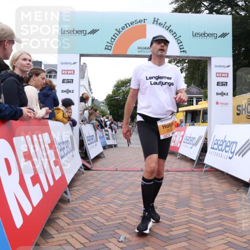 30.08.2026 - Blankeneser Heldenlauf Lena Gebhardt http://msf.ph/oto/10054784 30.08.2026 12:06:50 Ziel 2136, 2176, 2425, 2744, 4072 meine-sportfotos.de