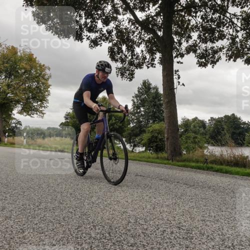 30.08.2026 - Elbe Triathlon Hamburg Michael Burmester http://msf.ph/oto/10054843 30.08.2026 11:14:57 Radfahren 1127, 1384 meine-sportfotos.de