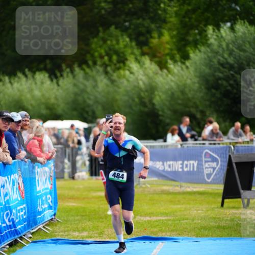 30.08.2026 - Elbe Triathlon Hamburg LAZAROV Photography http://msf.ph/oto/10054864 30.08.2026 10:59:33 Ziel 462, 467, 484 meine-sportfotos.de