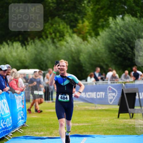 30.08.2026 - Elbe Triathlon Hamburg LAZAROV Photography http://msf.ph/oto/10054872 30.08.2026 10:59:34 Ziel 462, 467, 484 meine-sportfotos.de