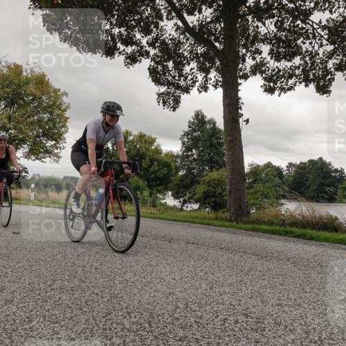 30.08.2026 - Elbe Triathlon Hamburg Michael Burmester http://msf.ph/oto/10054875 30.08.2026 11:16:16 Radfahren 835, 1281, 1475, 1490, 1522, 1547 meine-sportfotos.de