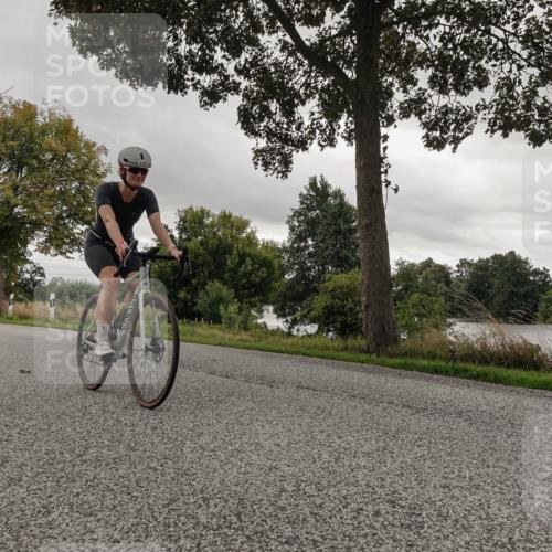 30.08.2026 - Elbe Triathlon Hamburg Michael Burmester http://msf.ph/oto/10054879 30.08.2026 11:16:19 Radfahren 835, 1281, 1475, 1490 meine-sportfotos.de