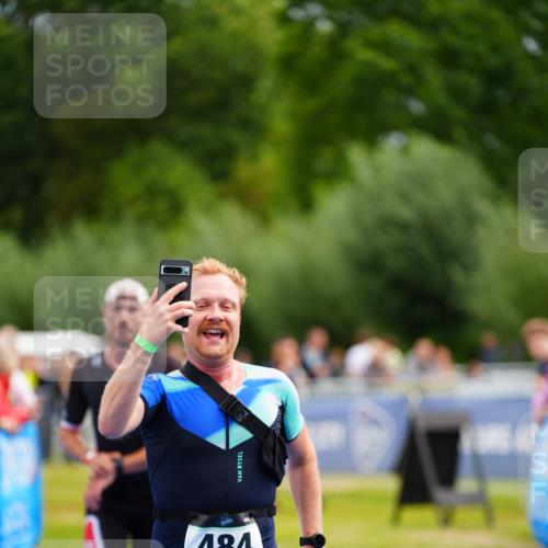 30.08.2026 - Elbe Triathlon Hamburg LAZAROV Photography http://msf.ph/oto/10054893 30.08.2026 10:59:36 Ziel 462, 484 meine-sportfotos.de