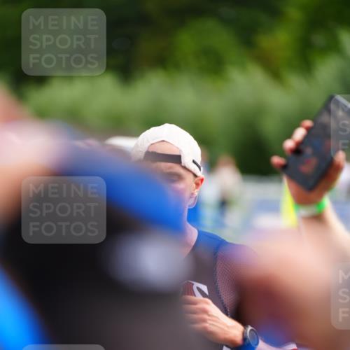 30.08.2026 - Elbe Triathlon Hamburg LAZAROV Photography http://msf.ph/oto/10054903 30.08.2026 10:59:39 Ziel 462, 484 meine-sportfotos.de