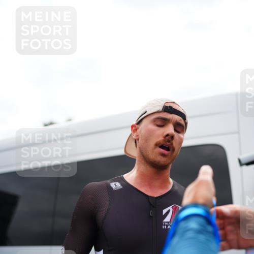 30.08.2026 - Elbe Triathlon Hamburg LAZAROV Photography http://msf.ph/oto/10054908 30.08.2026 10:59:46 Ziel 394, 634, 761 meine-sportfotos.de