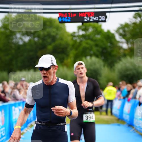 30.08.2026 - Elbe Triathlon Hamburg LAZAROV Photography http://msf.ph/oto/10054919 30.08.2026 10:59:51 Ziel 394, 634, 761 meine-sportfotos.de