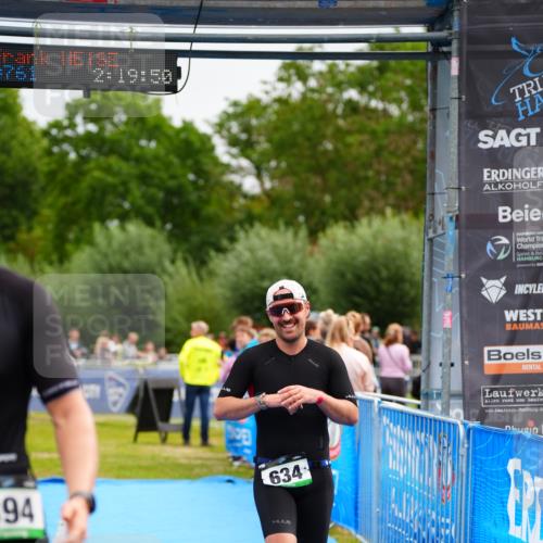 30.08.2026 - Elbe Triathlon Hamburg LAZAROV Photography http://msf.ph/oto/10054930 30.08.2026 10:59:53 Ziel 394, 634 meine-sportfotos.de