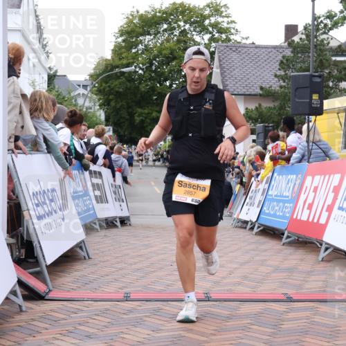 30.08.2026 - Blankeneser Heldenlauf Lena Gebhardt http://msf.ph/oto/10054951 30.08.2026 12:07:22 Ziel 2715, 2857, 2868 meine-sportfotos.de
