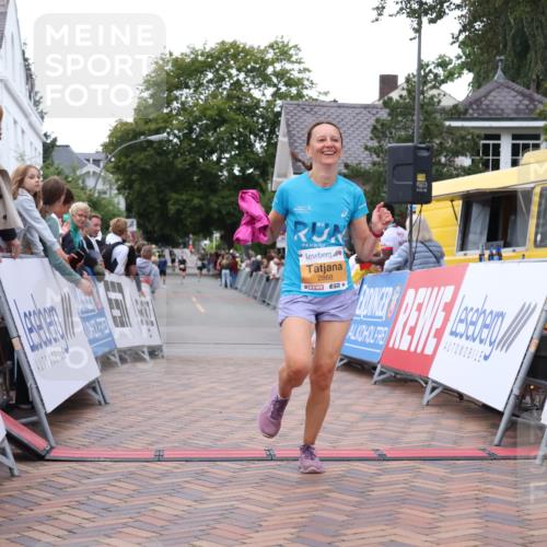 30.08.2026 - Blankeneser Heldenlauf Lena Gebhardt http://msf.ph/oto/10054976 30.08.2026 12:07:25 Ziel 2715, 2857, 2868 meine-sportfotos.de