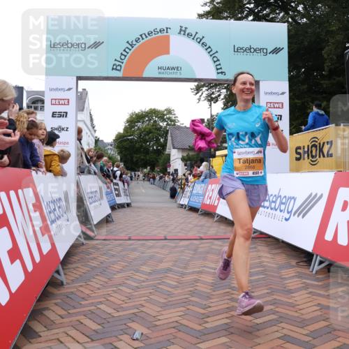 30.08.2026 - Blankeneser Heldenlauf Lena Gebhardt http://msf.ph/oto/10054988 30.08.2026 12:07:26 Ziel 2715, 2857, 2868 meine-sportfotos.de