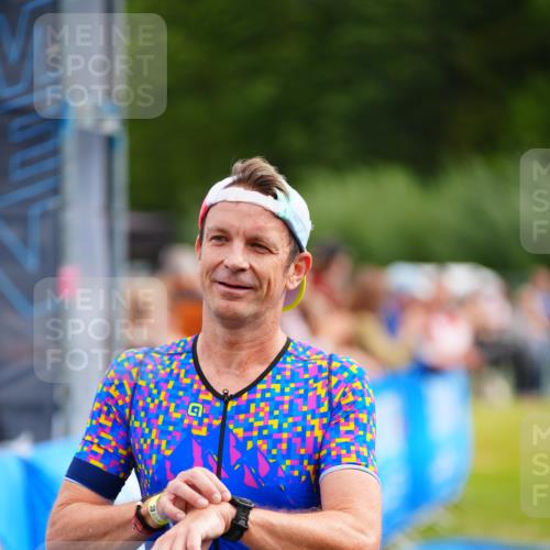 30.08.2026 - Elbe Triathlon Hamburg LAZAROV Photography http://msf.ph/oto/10055011 30.08.2026 11:00:28 Ziel 683 meine-sportfotos.de