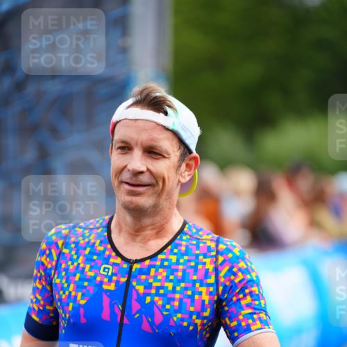 30.08.2026 - Elbe Triathlon Hamburg LAZAROV Photography http://msf.ph/oto/10055018 30.08.2026 11:00:28 Ziel 683 meine-sportfotos.de