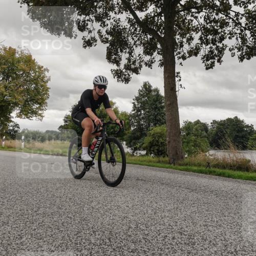 30.08.2026 - Elbe Triathlon Hamburg Michael Burmester http://msf.ph/oto/10055020 30.08.2026 11:21:16 Radfahren 1450, 1455, 1537, 1557, 1567, 1702 meine-sportfotos.de