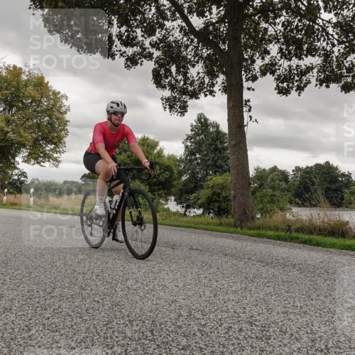 30.08.2026 - Elbe Triathlon Hamburg Michael Burmester http://msf.ph/oto/10055043 30.08.2026 11:21:42 Radfahren 1373, 1474 meine-sportfotos.de