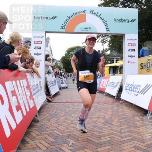 30.08.2026 - Blankeneser Heldenlauf Lena Gebhardt http://msf.ph/oto/10055054 30.08.2026 12:07:44 Ziel 2272, 2722, 4148 meine-sportfotos.de