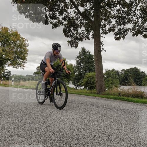 30.08.2026 - Elbe Triathlon Hamburg Michael Burmester http://msf.ph/oto/10055088 30.08.2026 11:23:10 Radfahren 1516, 1678 meine-sportfotos.de