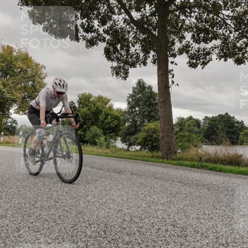 30.08.2026 - Elbe Triathlon Hamburg Michael Burmester http://msf.ph/oto/10055146 30.08.2026 11:25:53 Radfahren 1355, 1396, 1601, 1602, 1675 meine-sportfotos.de