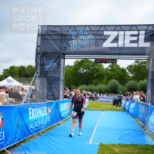 30.08.2026 - Elbe Triathlon Hamburg LAZAROV Photography http://msf.ph/oto/10055176 30.08.2026 11:01:20 Ziel 391 meine-sportfotos.de