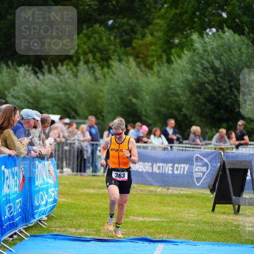 30.08.2026 - Elbe Triathlon Hamburg LAZAROV Photography http://msf.ph/oto/10055179 30.08.2026 11:02:09 Ziel 363 meine-sportfotos.de