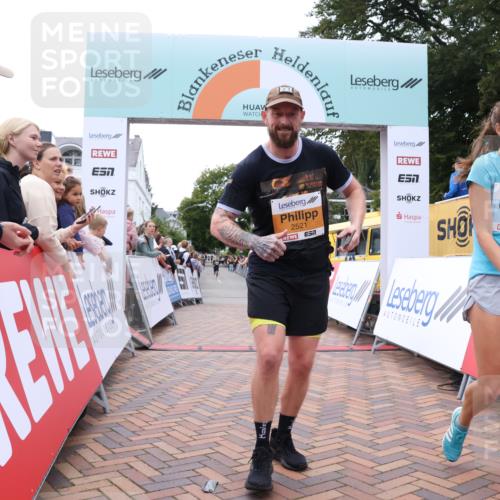 30.08.2026 - Blankeneser Heldenlauf Lena Gebhardt http://msf.ph/oto/10055206 30.08.2026 12:08:11 Ziel 2037, 2521, 4158 meine-sportfotos.de
