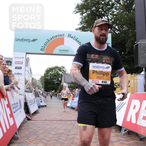 30.08.2026 - Blankeneser Heldenlauf Lena Gebhardt http://msf.ph/oto/10055217 30.08.2026 12:08:11 Ziel 2037, 2521, 4158 meine-sportfotos.de