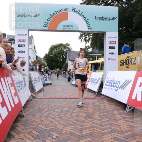 30.08.2026 - Blankeneser Heldenlauf Lena Gebhardt http://msf.ph/oto/10055229 30.08.2026 12:08:13 Ziel 2037, 2521, 4158 meine-sportfotos.de