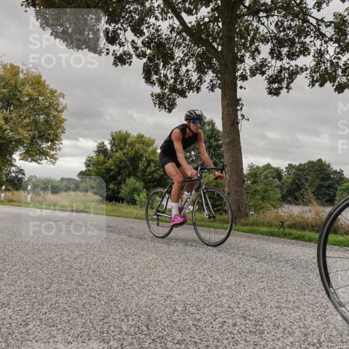 30.08.2026 - Elbe Triathlon Hamburg Michael Burmester http://msf.ph/oto/10055233 30.08.2026 11:27:51 Radfahren 1366, 1458, 1661, 1704, 1711 meine-sportfotos.de