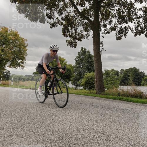 30.08.2026 - Elbe Triathlon Hamburg Michael Burmester http://msf.ph/oto/10055315 30.08.2026 11:30:34 Radfahren 1480, 1510, 1549, 1714 meine-sportfotos.de