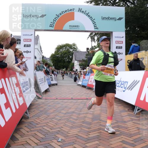30.08.2026 - Blankeneser Heldenlauf Lena Gebhardt http://msf.ph/oto/10055326 30.08.2026 12:08:30 Ziel 2625, 2723 meine-sportfotos.de