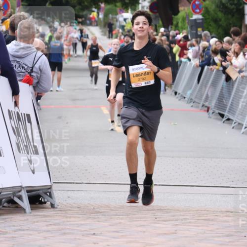 30.08.2026 - Blankeneser Heldenlauf Lena Gebhardt http://msf.ph/oto/10055337 30.08.2026 12:08:34 Ziel 2723, 2792 meine-sportfotos.de