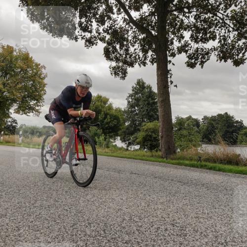 30.08.2026 - Elbe Triathlon Hamburg Michael Burmester http://msf.ph/oto/10055377 30.08.2026 11:32:24 Radfahren 1645 meine-sportfotos.de