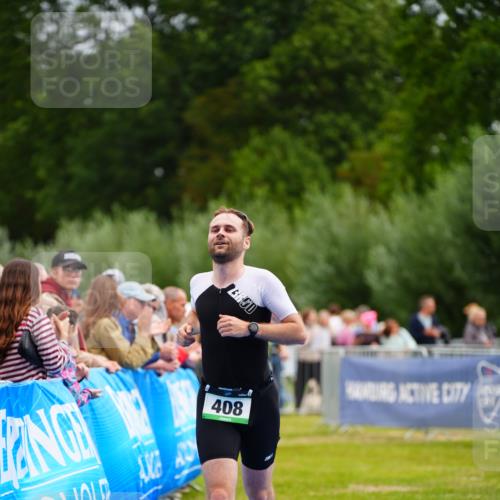 30.08.2026 - Elbe Triathlon Hamburg LAZAROV Photography http://msf.ph/oto/10055378 30.08.2026 11:03:00 Ziel 408 meine-sportfotos.de