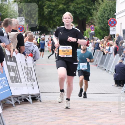 30.08.2026 - Blankeneser Heldenlauf Lena Gebhardt http://msf.ph/oto/10055386 30.08.2026 12:08:42 Ziel 2659, 2792, 4160 meine-sportfotos.de
