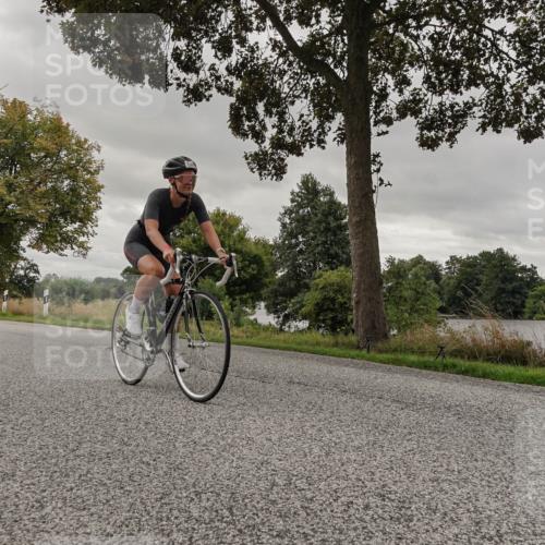 30.08.2026 - Elbe Triathlon Hamburg Michael Burmester http://msf.ph/oto/10055403 30.08.2026 11:33:53 Radfahren 1501, 1703, 1709 meine-sportfotos.de